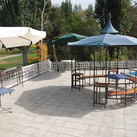 " У Татьяны" Hotel Cholpon-Ata Ngoại thất bức ảnh